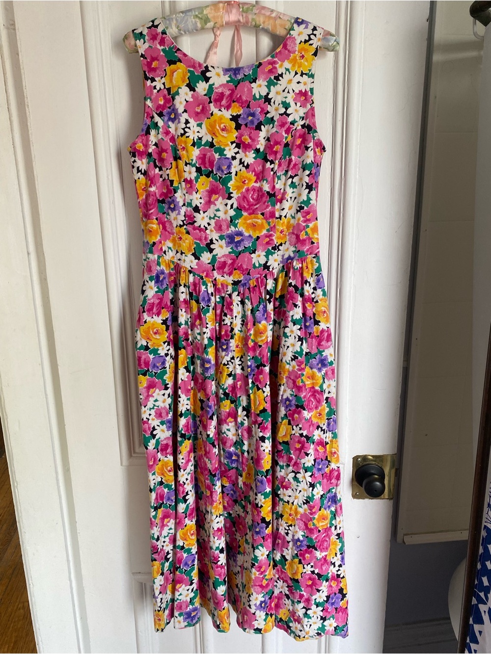 Vintage Floral Sleeveless Midi Dress